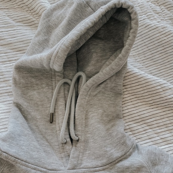 Women’s The North Face Grey Hoodie - Picture 3 of 5